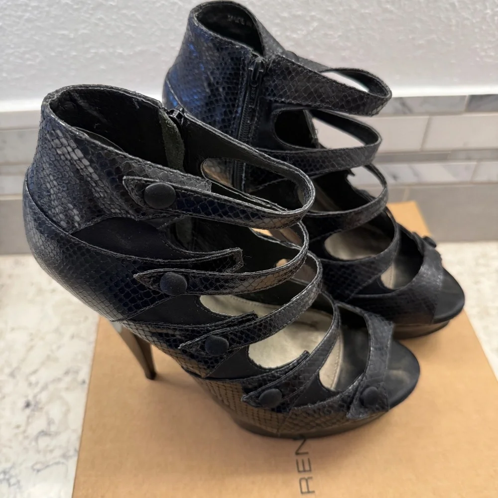 French Connection platform heels black‎